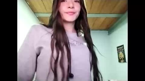 Snapshot of leiamoon7 chatting on June 2, 6:32 pm L E I A online show from June 2, 6:32 pm