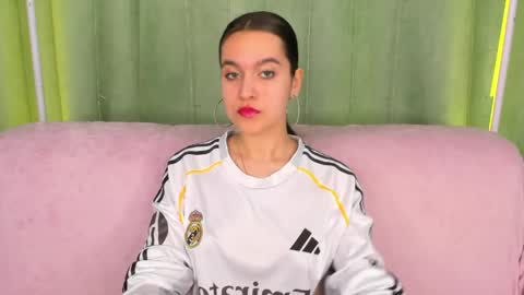leiawow online show from May 22, 9:04 am