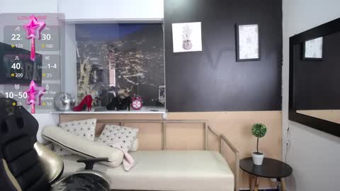 leidy online show from December 14, 4:09 pm