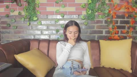 LEIGH ANGELS online show from December 15, 7:42 pm