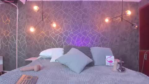 LEIGH ANGELS online show from September 25, 10:13 pm