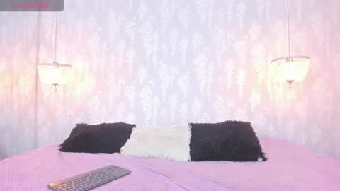 LEIGH ANGELS online show from December 2, 8:37 pm