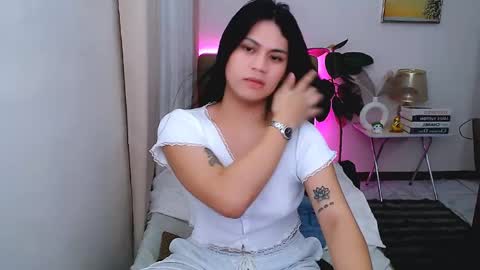 Snapshot of leighcortesi chatting on May 30, 11:18 am Cailey online show from May 30, 11:18 am