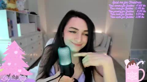 Leighla online show from December 15, 6:56 pm