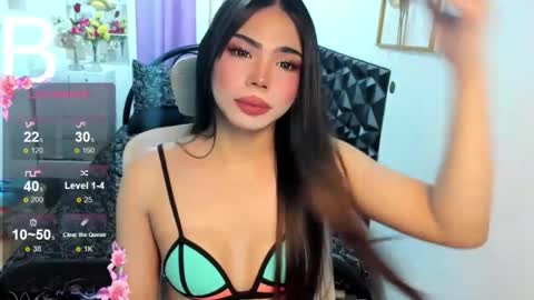 Snapshot of leighottie chatting on November 16, 3:28 pm leighottie online show from November 16, 3:28 pm