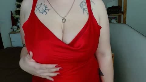 Snapshot of leila_beayte_ chatting on December 5, 5:50 pm Leila online show from December 5, 5:50 pm