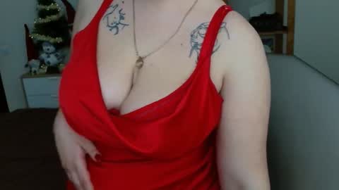 Snapshot of leila_beayte_ chatting on December 19, 9:18 am Leila online show from December 19, 9:18 am