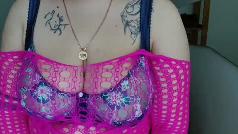 Snapshot of leila_beayte_ chatting on January 21, 4:16 pm Leila online show from January 21, 4:16 pm