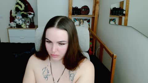 Snapshot of leila_beayte_ chatting on January 22, 11:01 am Leila online show from January 22, 11:01 am