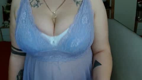 Snapshot of leila_beayte_ chatting on February 7, 2:58 pm Leila online show from February 7, 2:58 pm