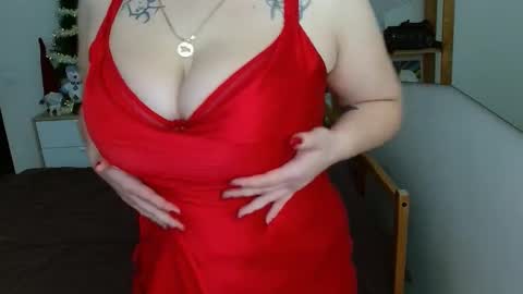 Snapshot of leila_beayte_ chatting on February 20, 9:22 am Leila online show from February 20, 9:22 am