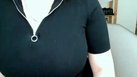 Leila online show from September 21, 9:22 am