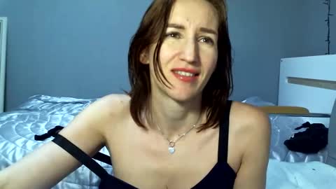 Snapshot of leila_cam18 chatting on January 27, 8:07 pm Leila online show from January 27, 8:07 pm