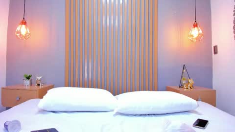 Leila online show from November 6, 11:44 am