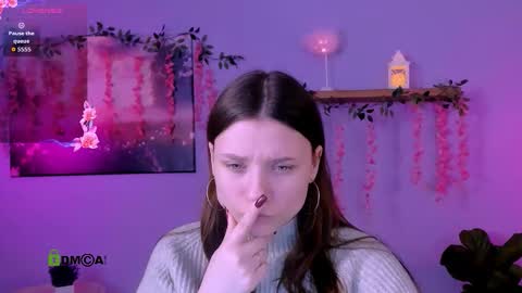 leila_viper_ online show from February 1, 7:56 pm