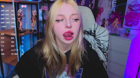 Leila online show from October 8, 4:48 pm