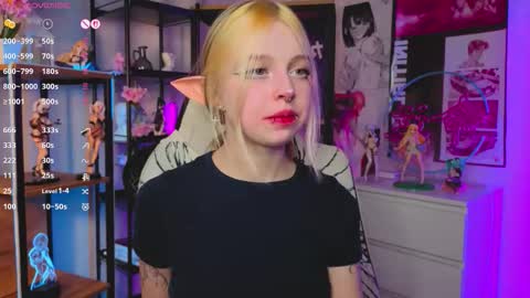 Leila online show from October 10, 4:17 pm