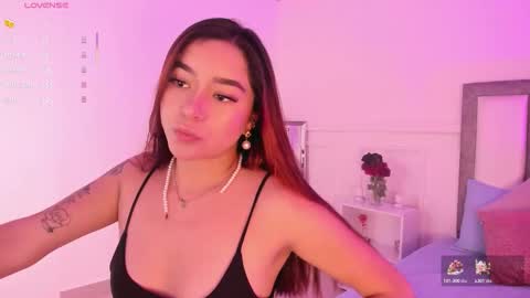 Leila online show from January 18, 1:48 pm