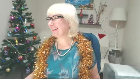 Leila Kinky online show from December 23, 6:33 am