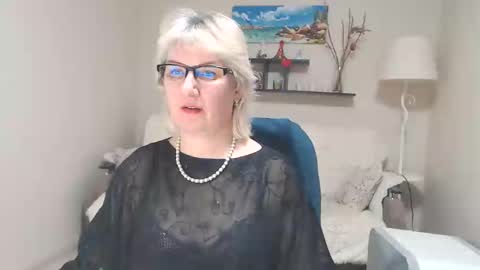 Leila Kinky online show from February 25, 9:53 am