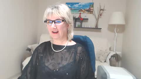 Leila Kinky online show from February 26, 10:47 am