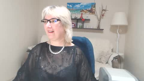 Leila Kinky online show from February 27, 5:56 am