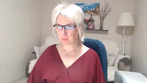 Leila Kinky online show from March 4, 8:53 am