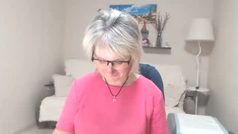 Snapshot of leilamays chatting on June 29, 10:26 am Leila Kinky online show from June 29, 10:26 am