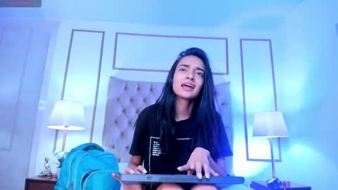 leilani_x online show from September 16, 12:06 pm