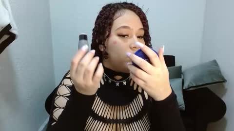 Snapshot of leilaparkersex69 chatting on February 24, 12:25 pm leilaparkersex69 online show from February 24, 12:25 pm