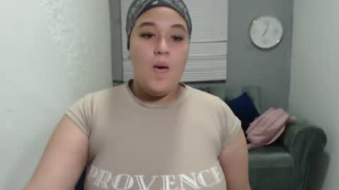 Snapshot of leilasosexy chatting on June 11, 12:25 pm leilasosexy online show from June 11, 12:25 pm