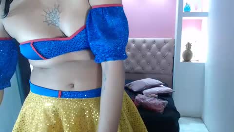 Snapshot of leilasweetxx chatting on January 19, 6:31 am Mar online show from January 19, 6:31 am