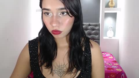 Snapshot of leilasweetxx chatting on January 30, 8:01 am Mar online show from January 30, 8:01 am
