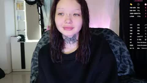 Snapshot of lein_bone chatting on June 20, 1:41 am Lein online show from June 20, 1:41 am