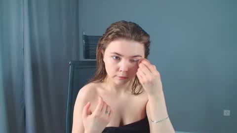 Snapshot of leksa_nolove chatting on April 13, 9:20 pm Leksa online show from April 13, 9:20 pm