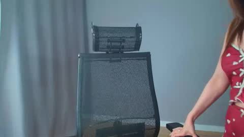 Snapshot of leksa_nolove chatting on April 14, 11:22 pm Leksa online show from April 14, 11:22 pm