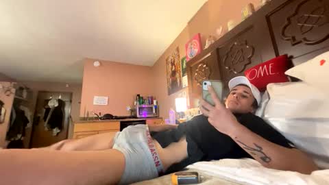 lelandd11 online show from February 17, 8:37 pm