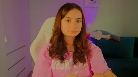 Snapshot of lelia_vibe chatting on September 17, 2:52 pm Lelia online show from September 17, 2:52 pm