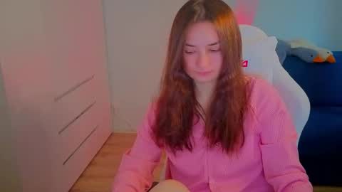 Snapshot of lelia_vibe chatting on October 6, 12:24 pm Lelia online show from October 6, 12:24 pm