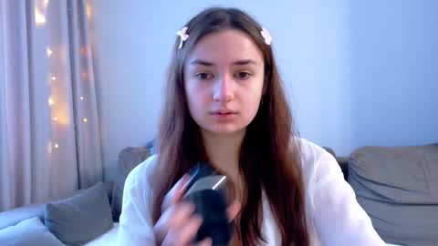 Snapshot of lelia_vibe chatting on November 17, 7:36 am Lelia online show from November 17, 7:36 am