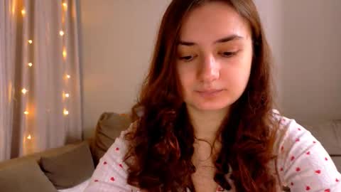 Snapshot of lelia_vibe chatting on December 1, 5:51 pm Lelia online show from December 1, 5:51 pm