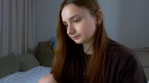 Lelia online show from March 5, 5:42 pm