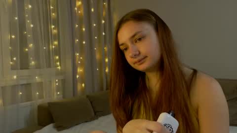 Snapshot of lelia_vibe chatting on April 15, 7:58 pm Lelia online show from April 15, 7:58 pm