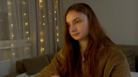 Snapshot of lelia_vibe chatting on April 21, 5:39 pm Lelia online show from April 21, 5:39 pm
