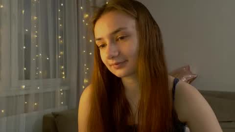 Snapshot of lelia_vibe chatting on April 29, 12:48 am Lelia online show from April 29, 12:48 am