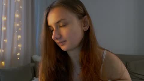 Snapshot of lelia_vibe chatting on May 14, 2:29 am Lelia online show from May 14, 2:29 am