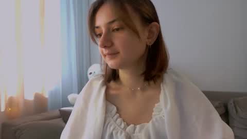 Lelia online show from June 17, 6:16 am