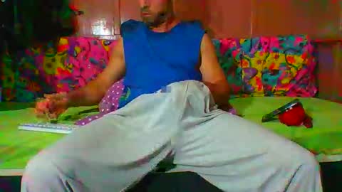 Snapshot of lemao77 chatting on October 22, 7:46 pm SEX MASTER online show from October 22, 7:46 pm