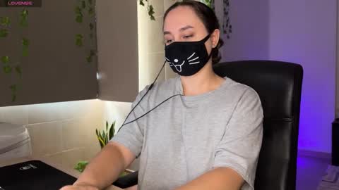 Lemi online show from October 15, 9:42 am