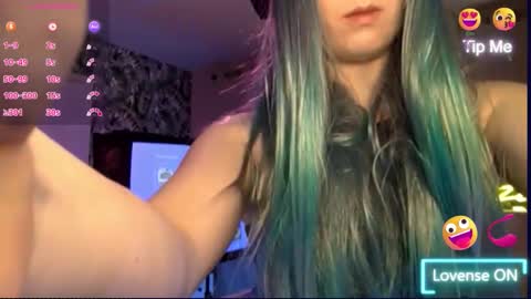 Snapshot of lemonmczesty chatting on January 17, 7:06 pm lemonmczesty online show from January 17, 7:06 pm